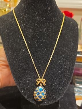 Avon Gold-tone Necklace with Blue Enamel Egg Pendant and Bow